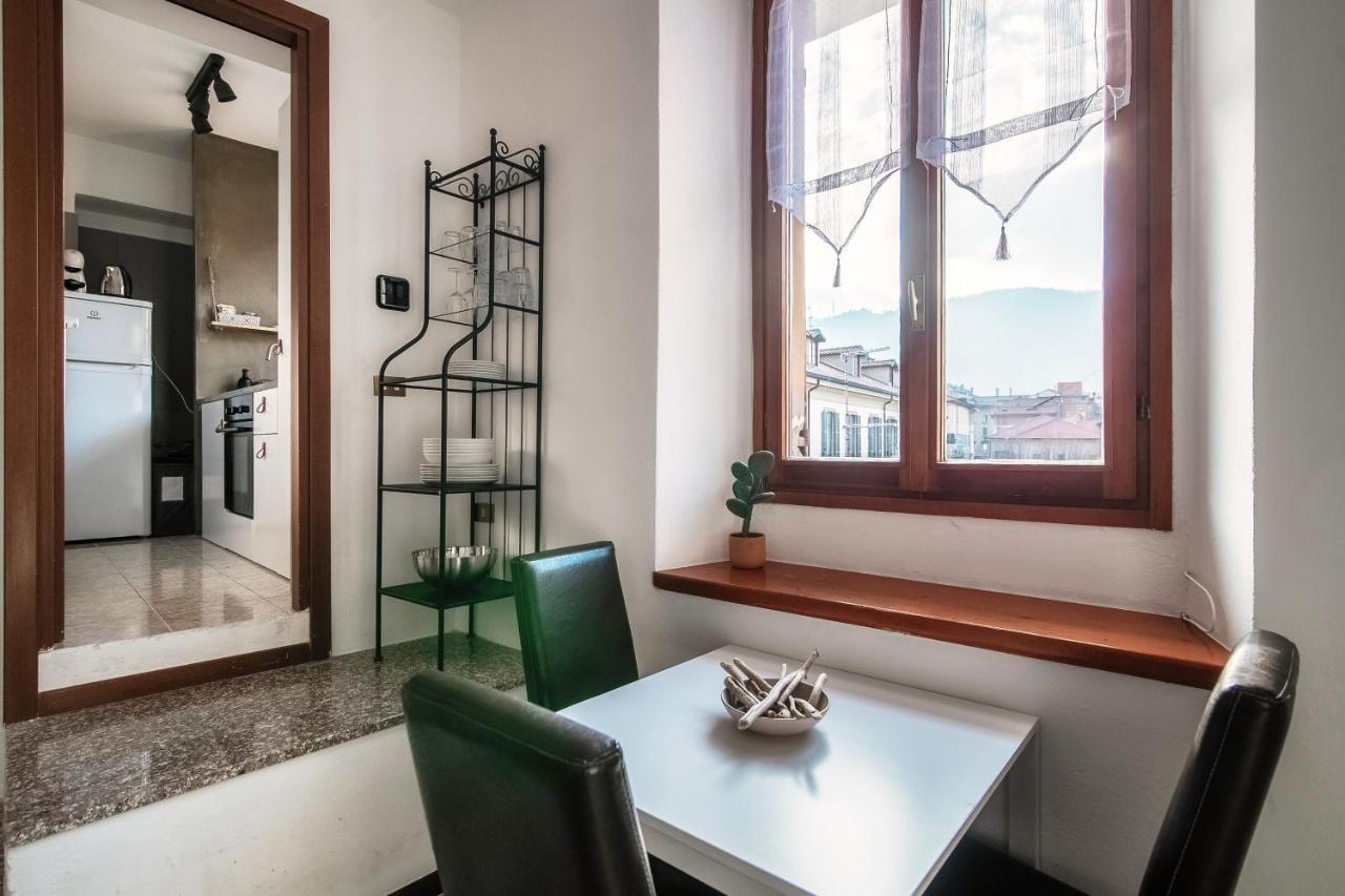 Apartment Piazza Roma By Quokka 360 - Historic Flat In The Centre Of كومو المظهر الخارجي الصورة