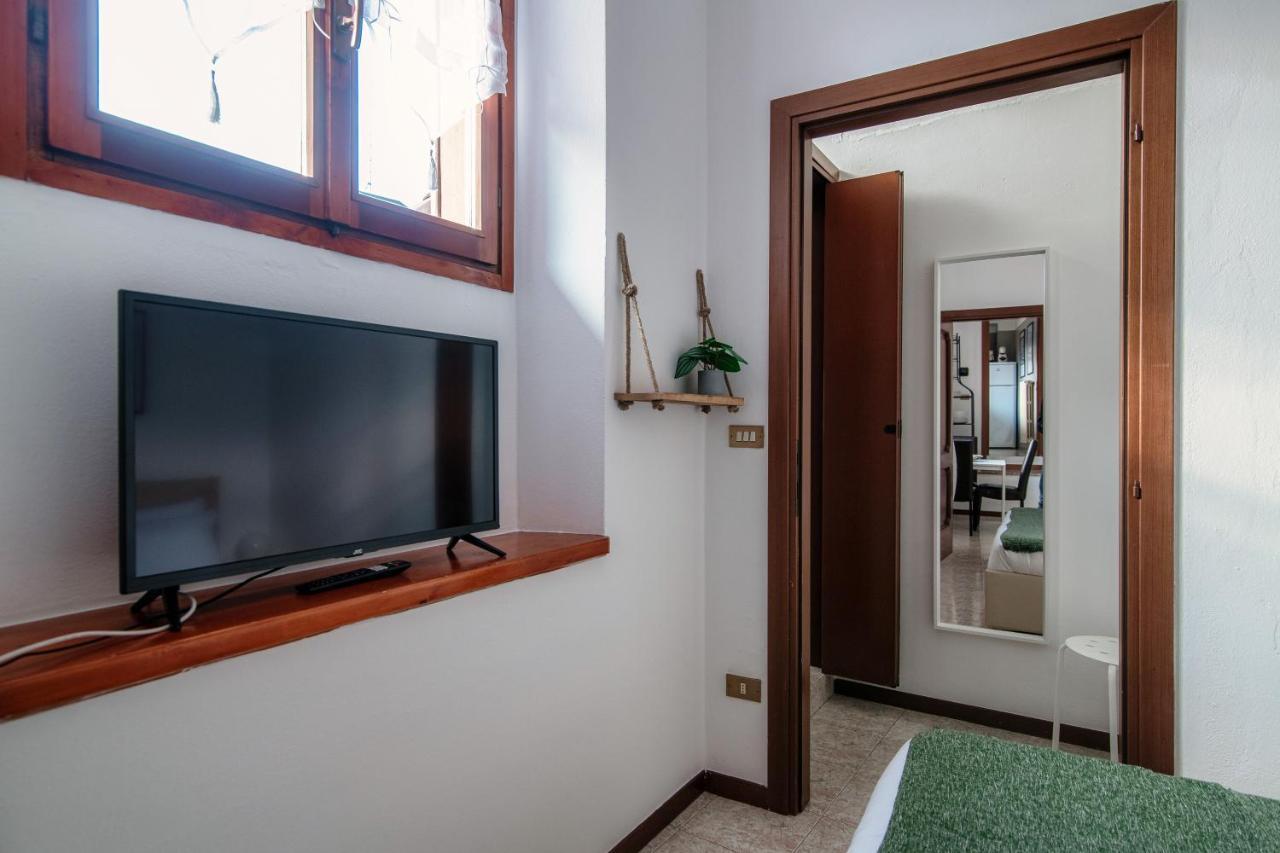 Apartment Piazza Roma By Quokka 360 - Historic Flat In The Centre Of كومو المظهر الخارجي الصورة
